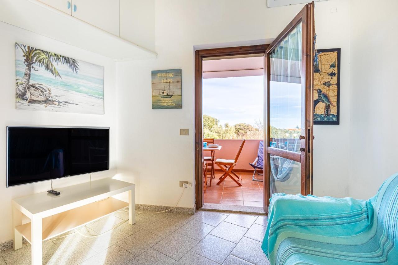 Appartement Trilocale A 200 Mt Dal Centro à San Teodoro  Extérieur photo
