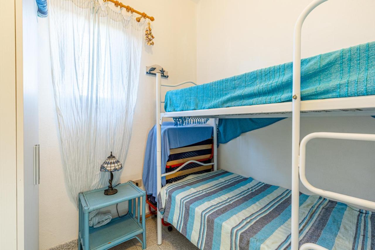 Appartement Trilocale A 200 Mt Dal Centro à San Teodoro  Extérieur photo